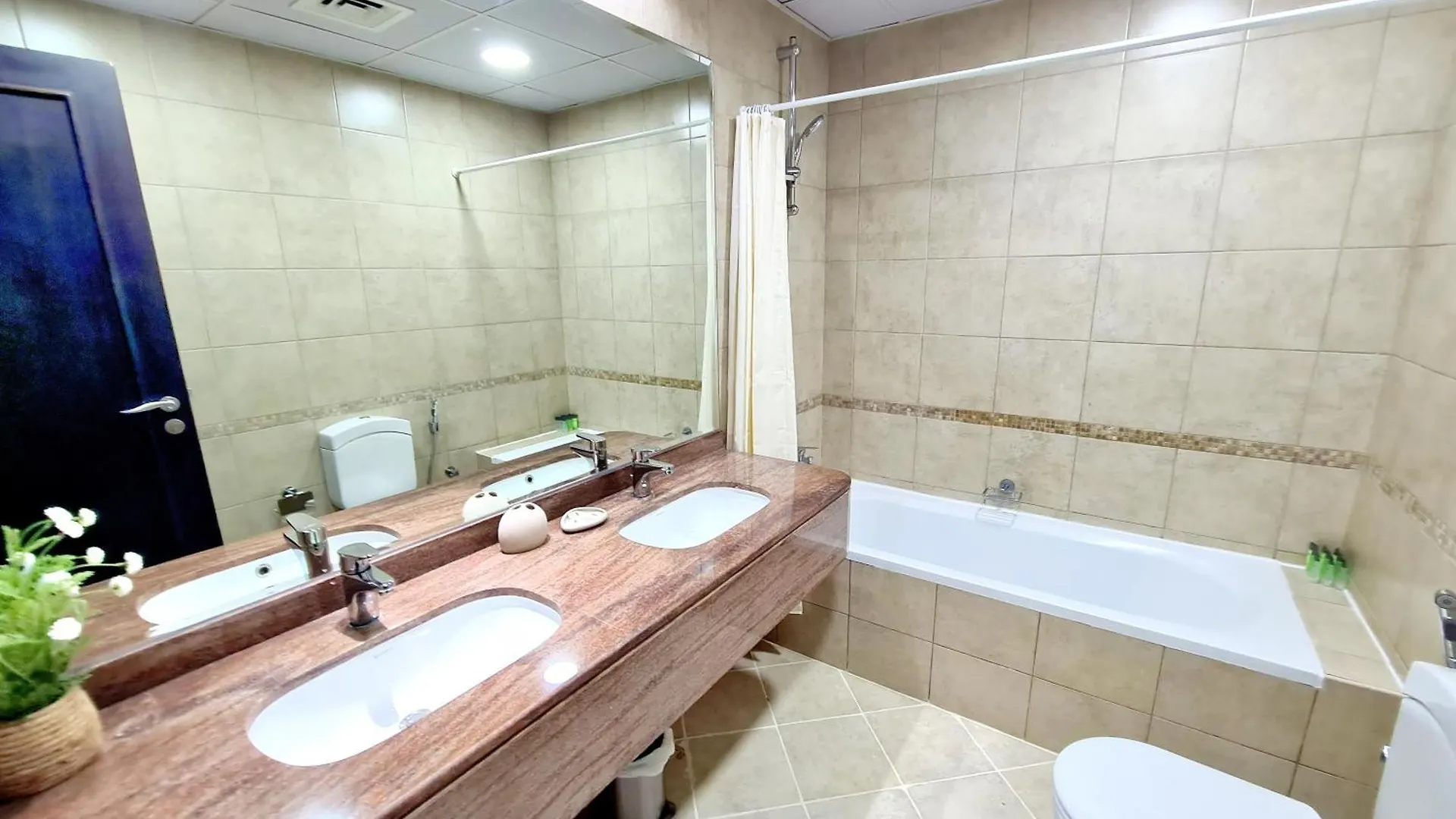 Sunrise Homes - 2 Bedroom With Panoramic Views Next To Jbr Beach Дубай Апартаменты